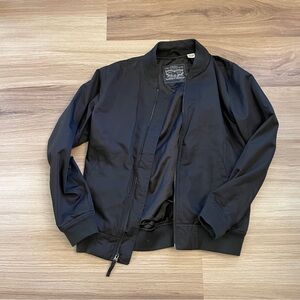 Levi’s Insulated Bomber Jacket